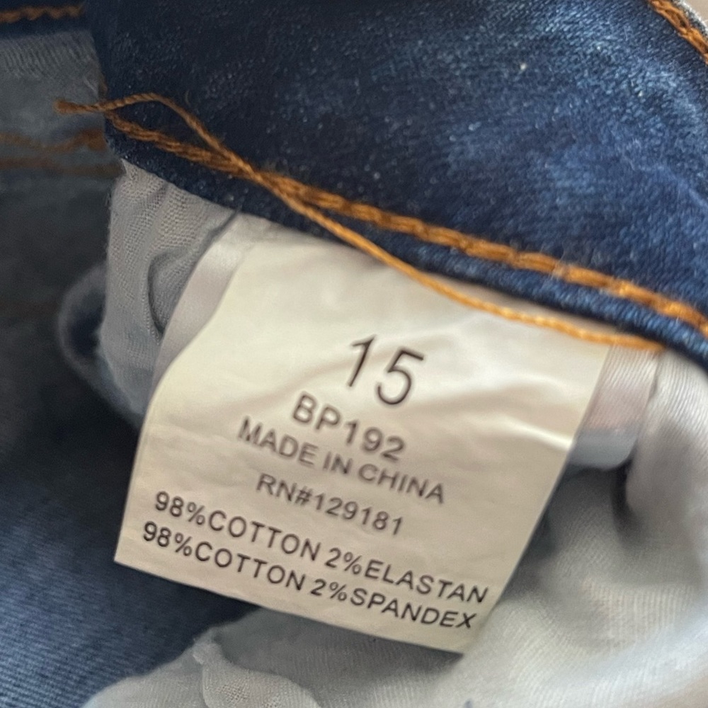 Fashion nova jeans with chains - Picture 5 of 5